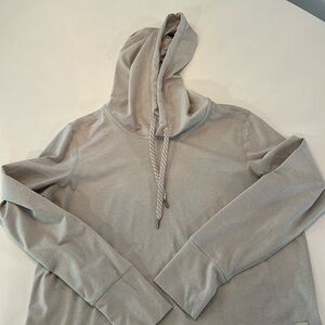 Vuori Halo Essential Hoodie in Salt Heather